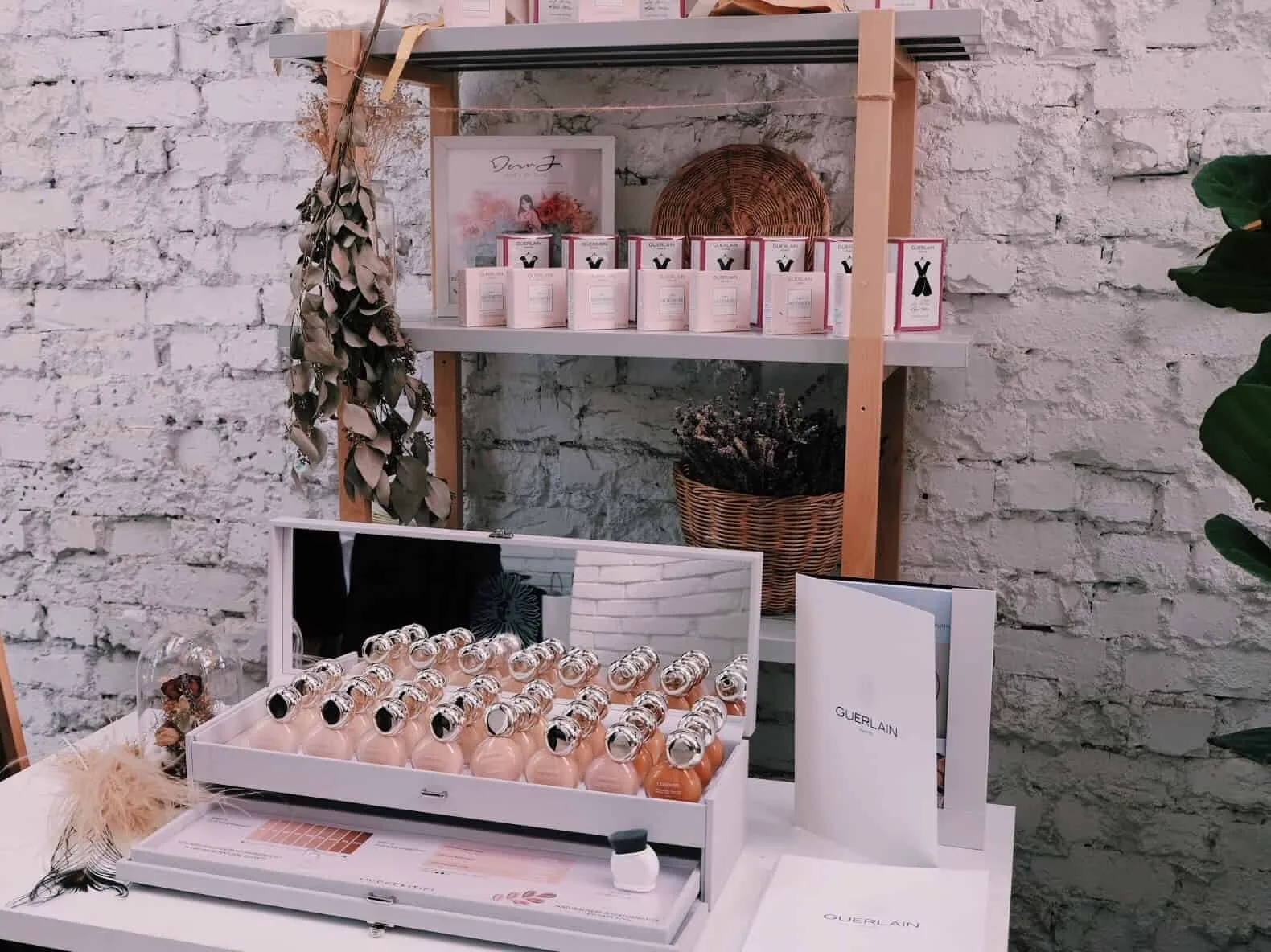 Dear J Flower by Jane — product launching of guerlain 2