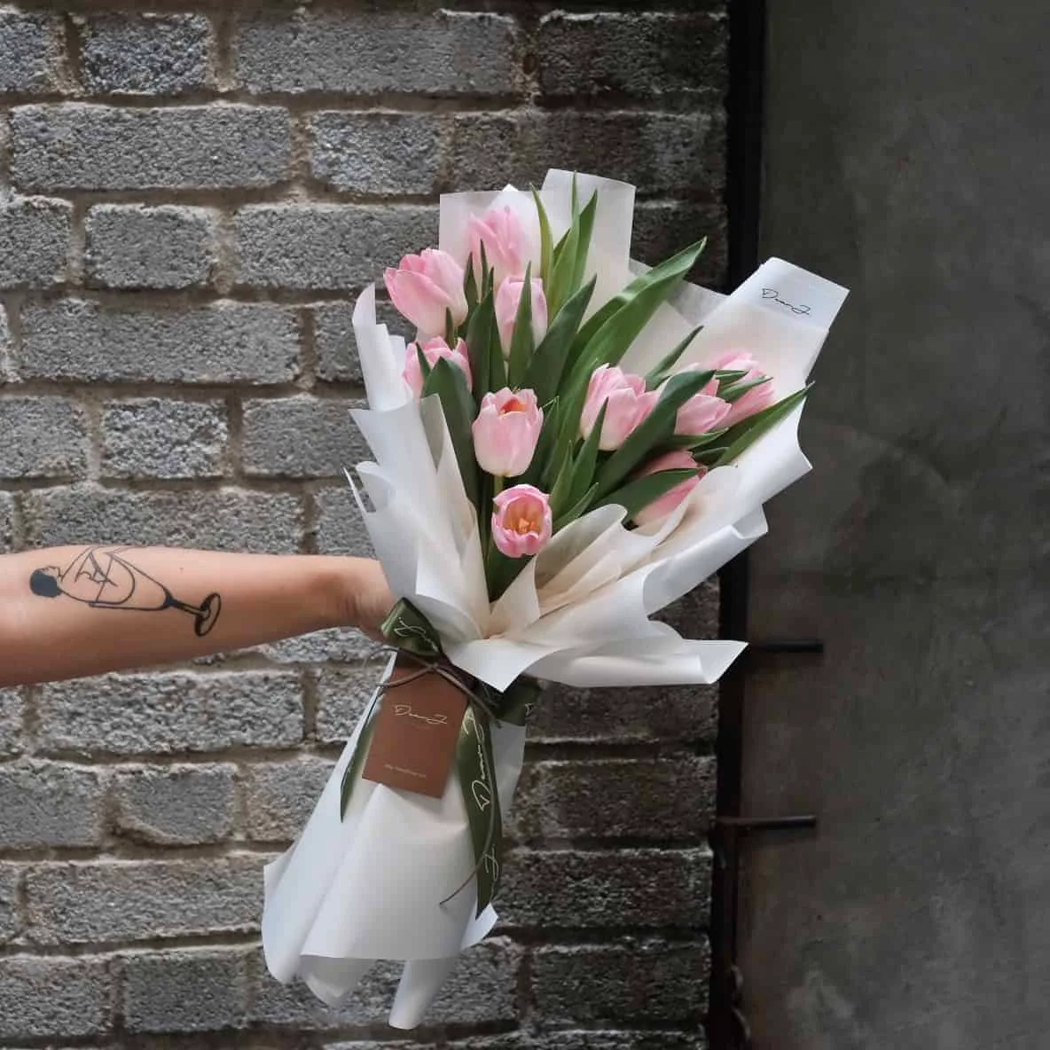 Tulips Bouquet (Single Colour) 2