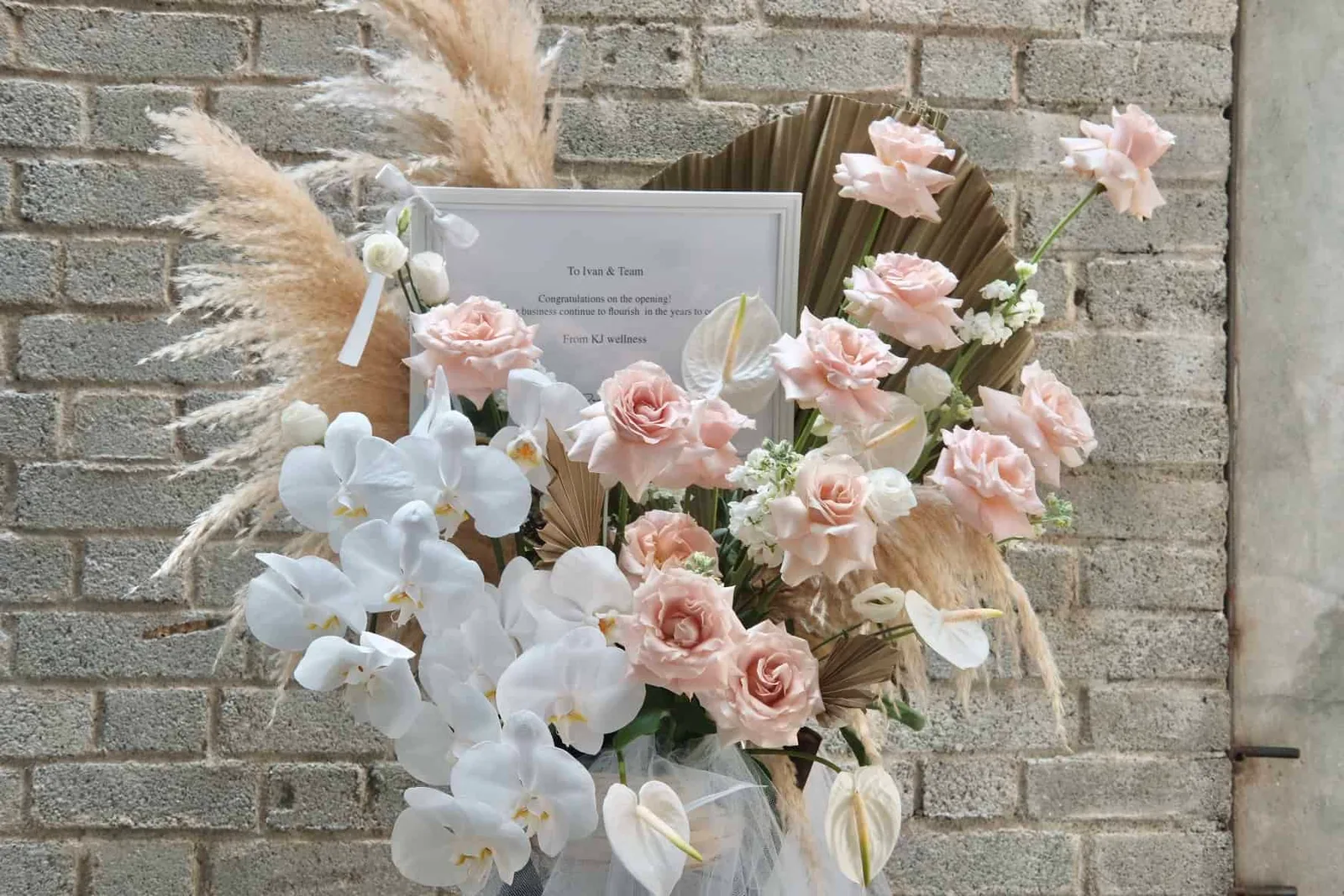 Elegant Style Floral Stand 2