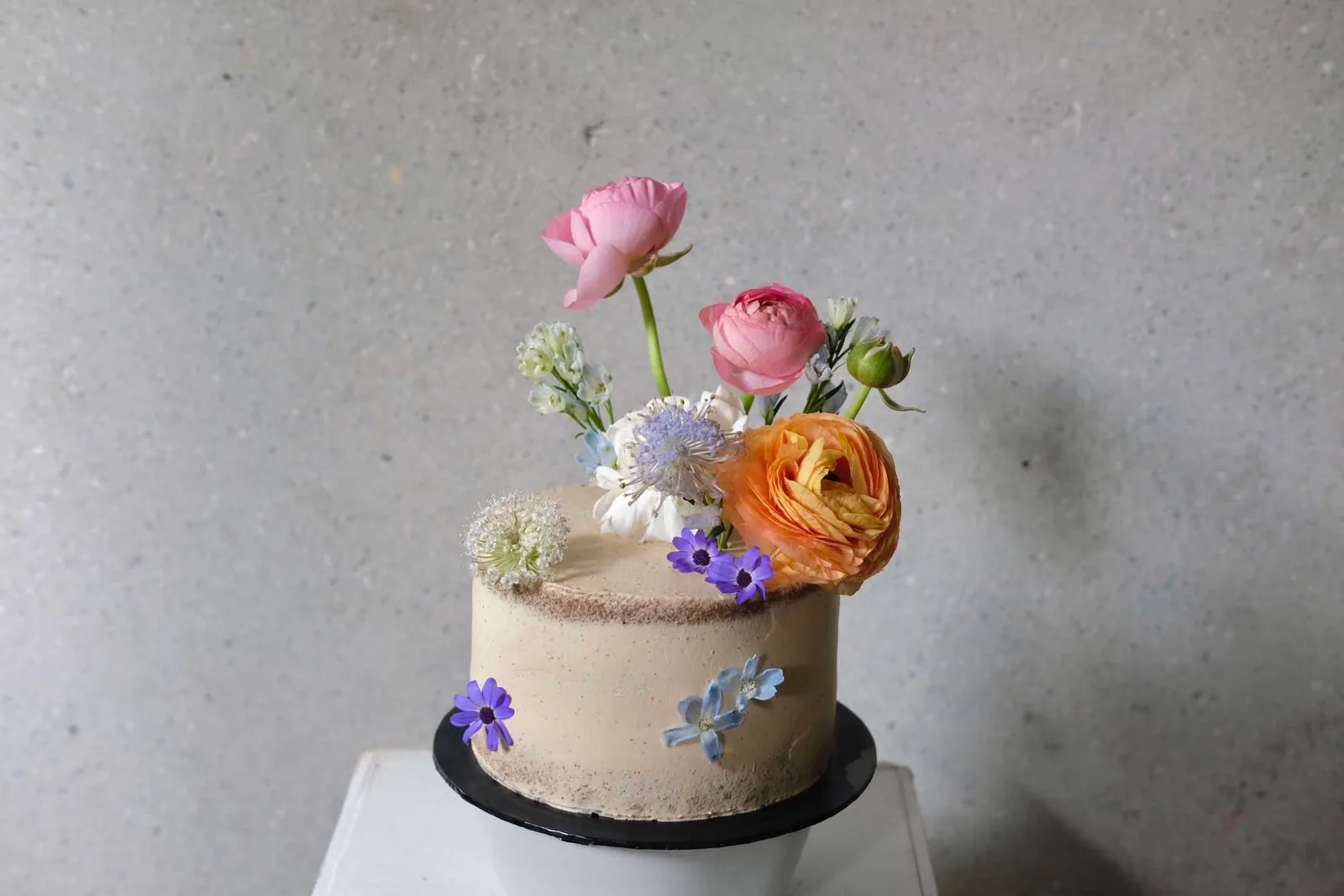 6" Naked Flower Cake 3