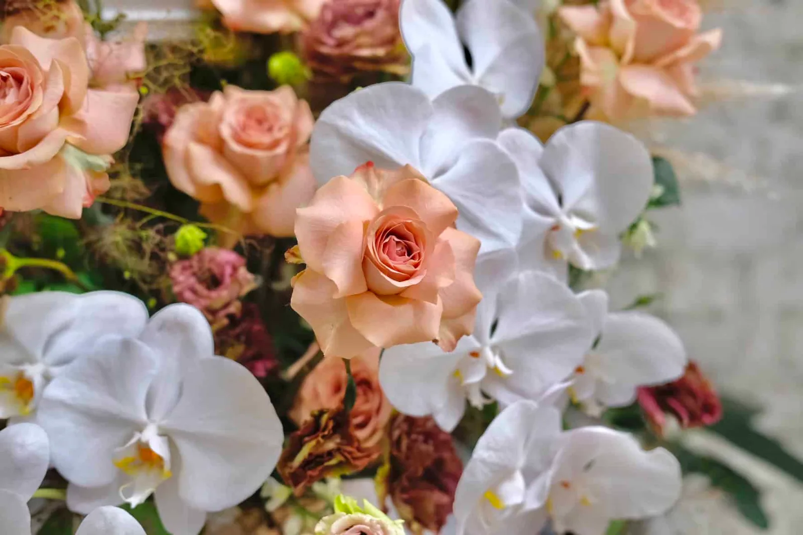 Vintage Style Floral Stand 3