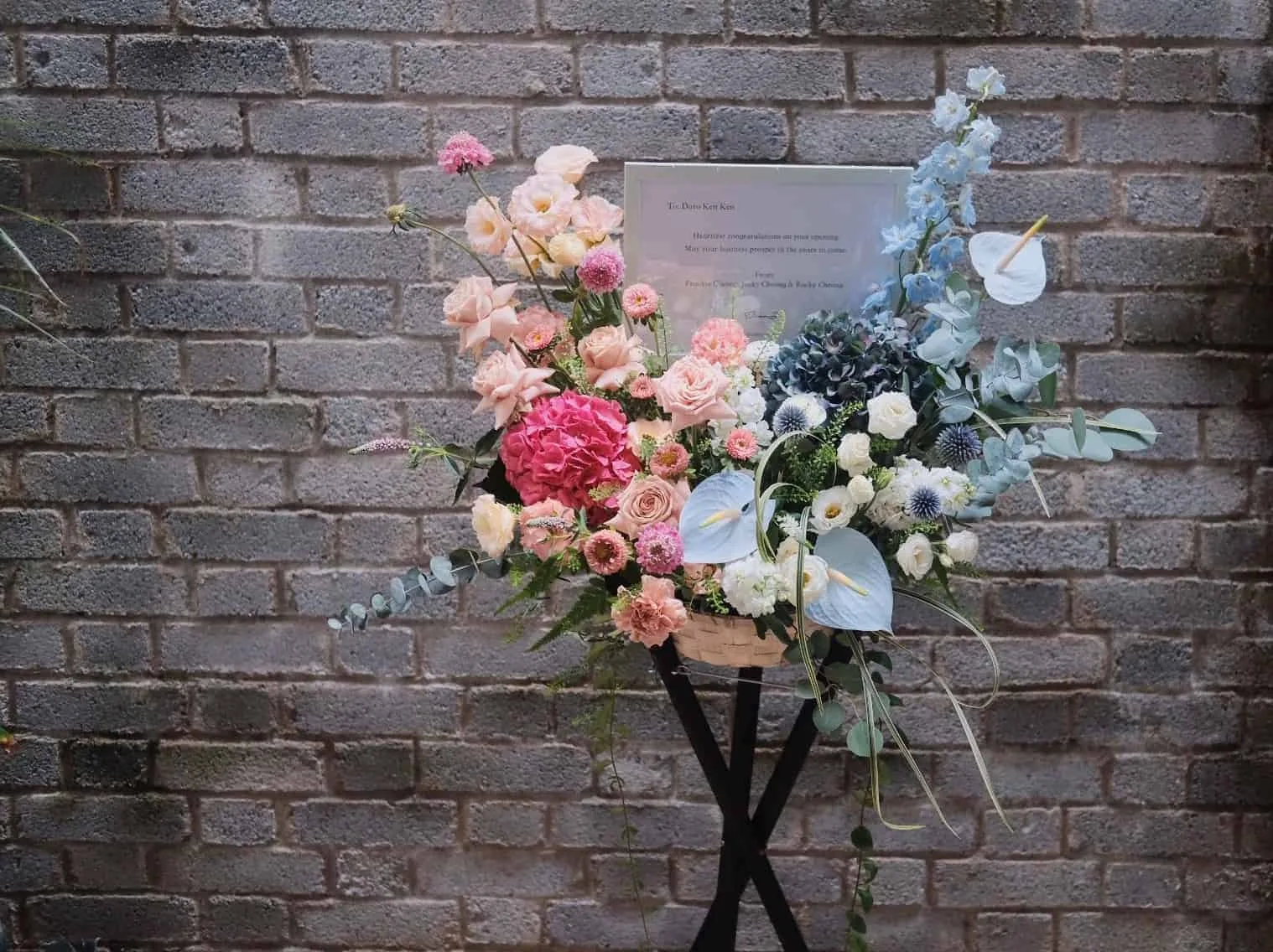 Pink Blue Ombre Flower Stand