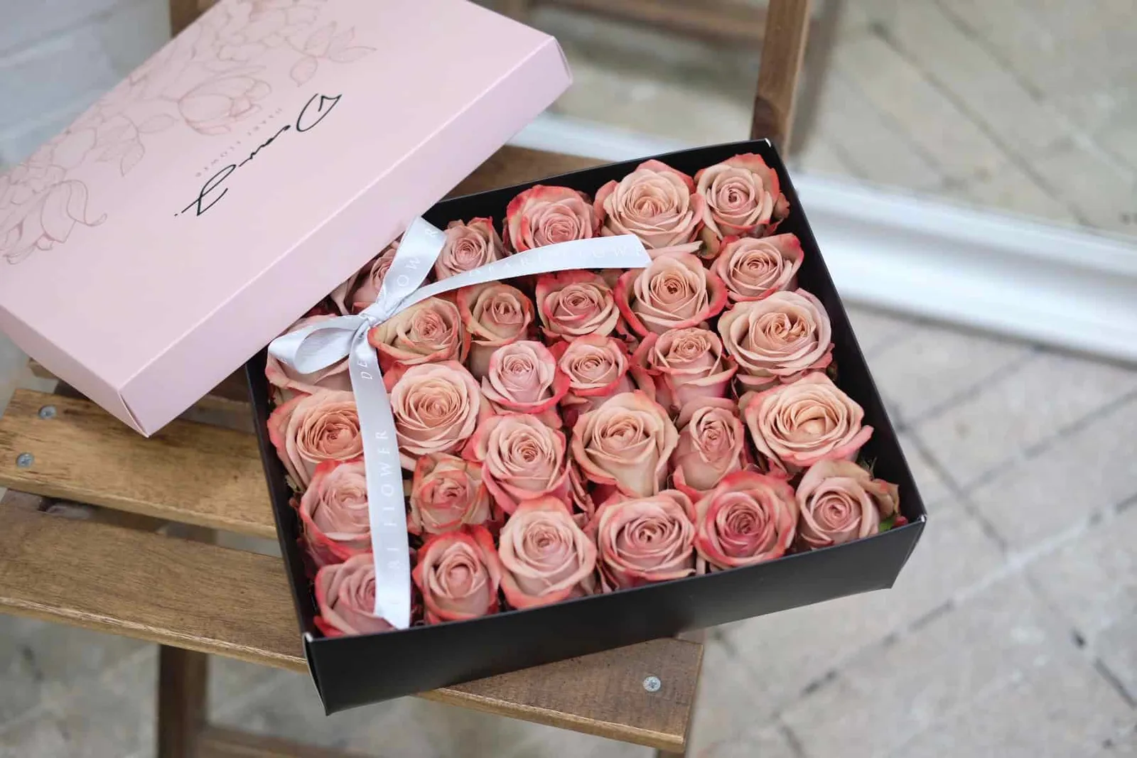 Cappuccino in box 1