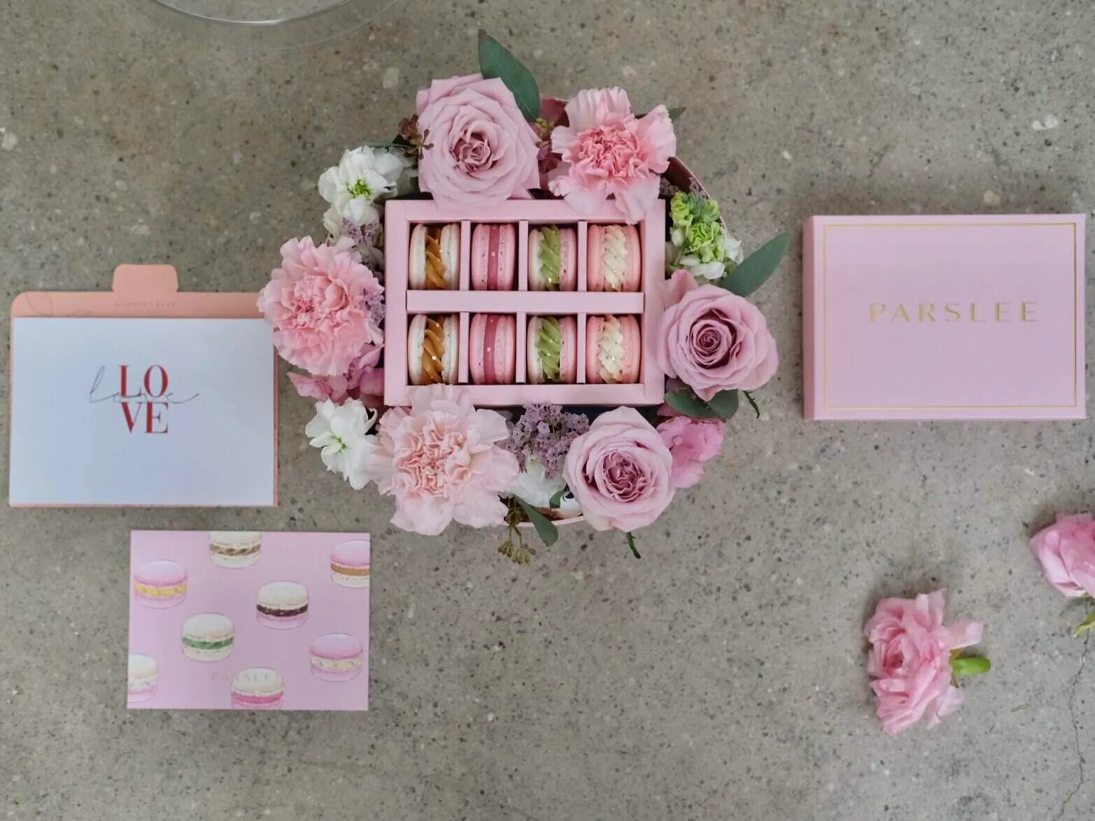 Dear J x Parslee Macarons Gift Set(Pink) 1